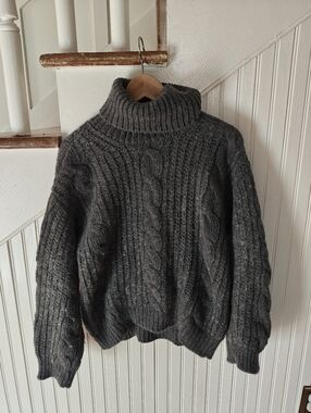 Doen Wool Sweater